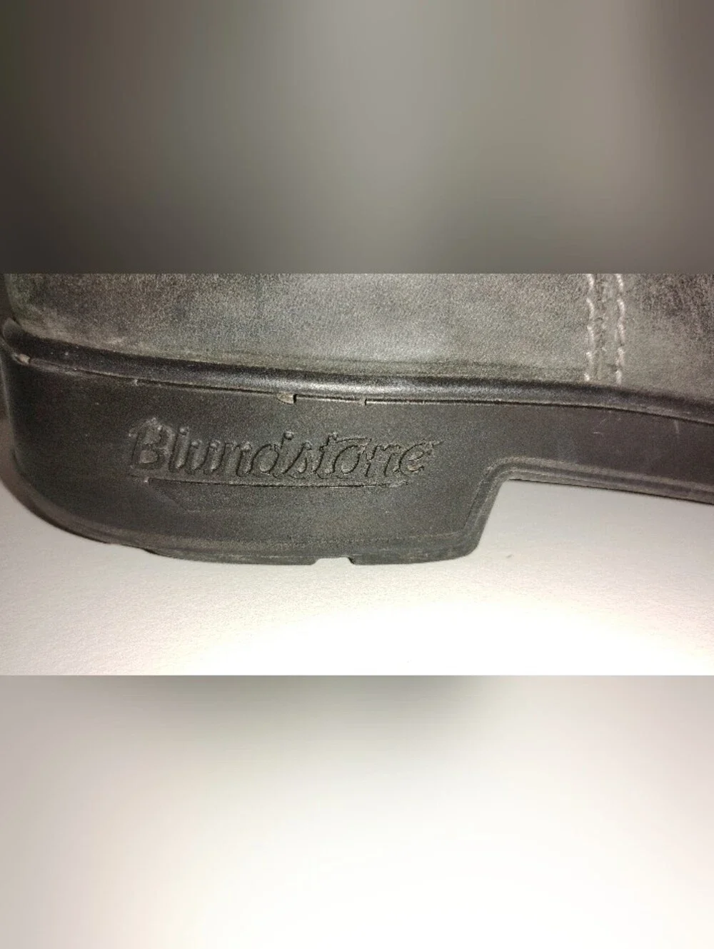 BLUNDERSTONE SUEDE CHELSEA BOOTS